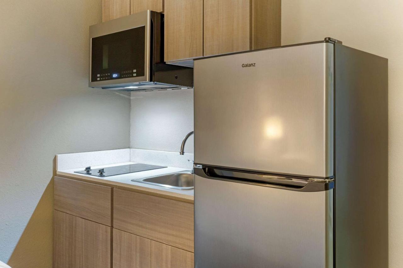 Suburban Extended Stay Hotel Роли Экстерьер фото