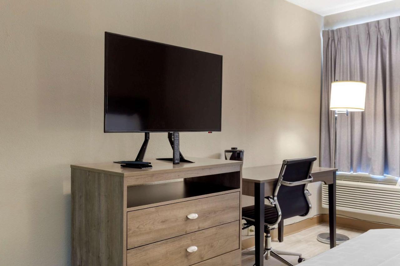 Suburban Extended Stay Hotel Роли Экстерьер фото